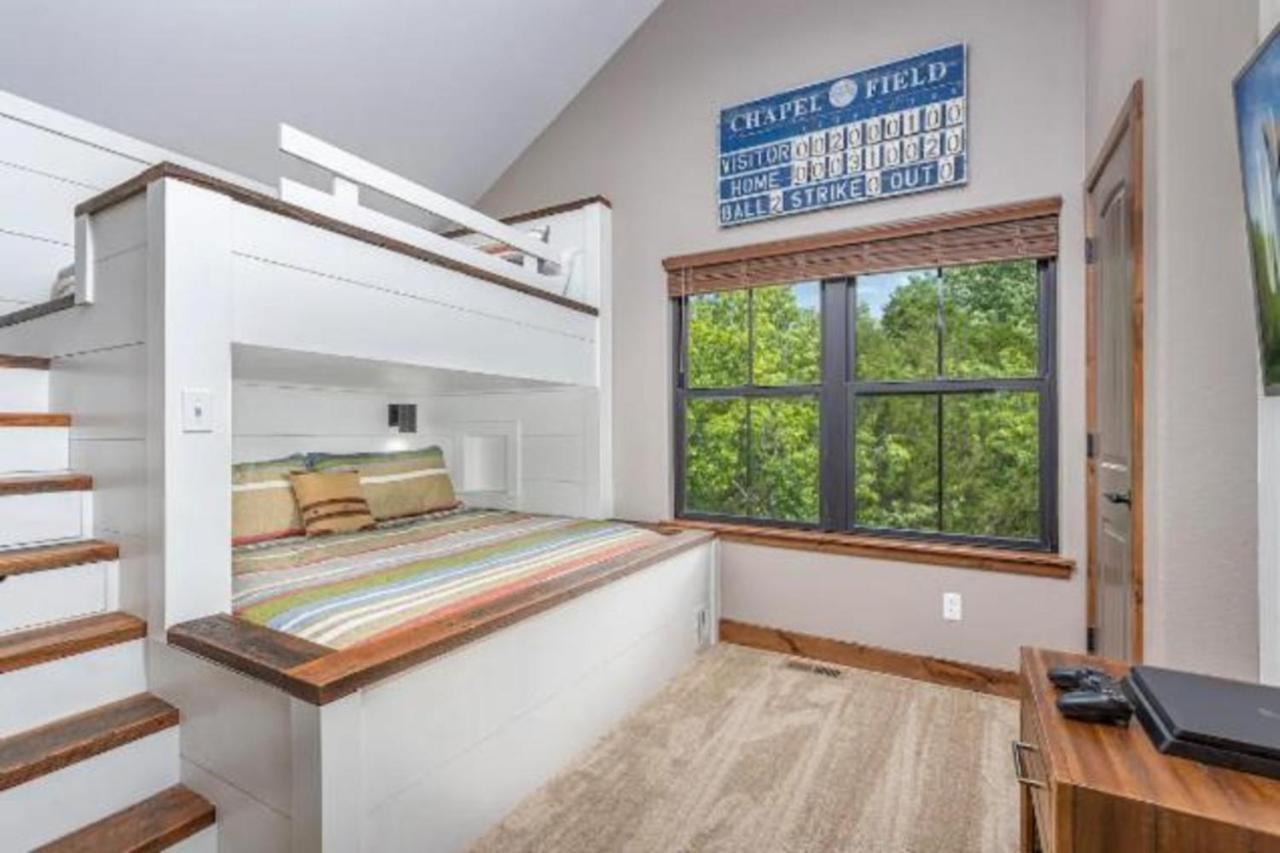 Premier Retreat With Hot Tub, Theater & Pool Table Βίλα Hollister Εξωτερικό φωτογραφία