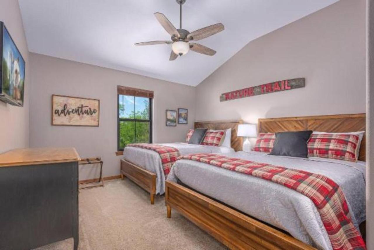 Premier Retreat With Hot Tub, Theater & Pool Table Βίλα Hollister Εξωτερικό φωτογραφία
