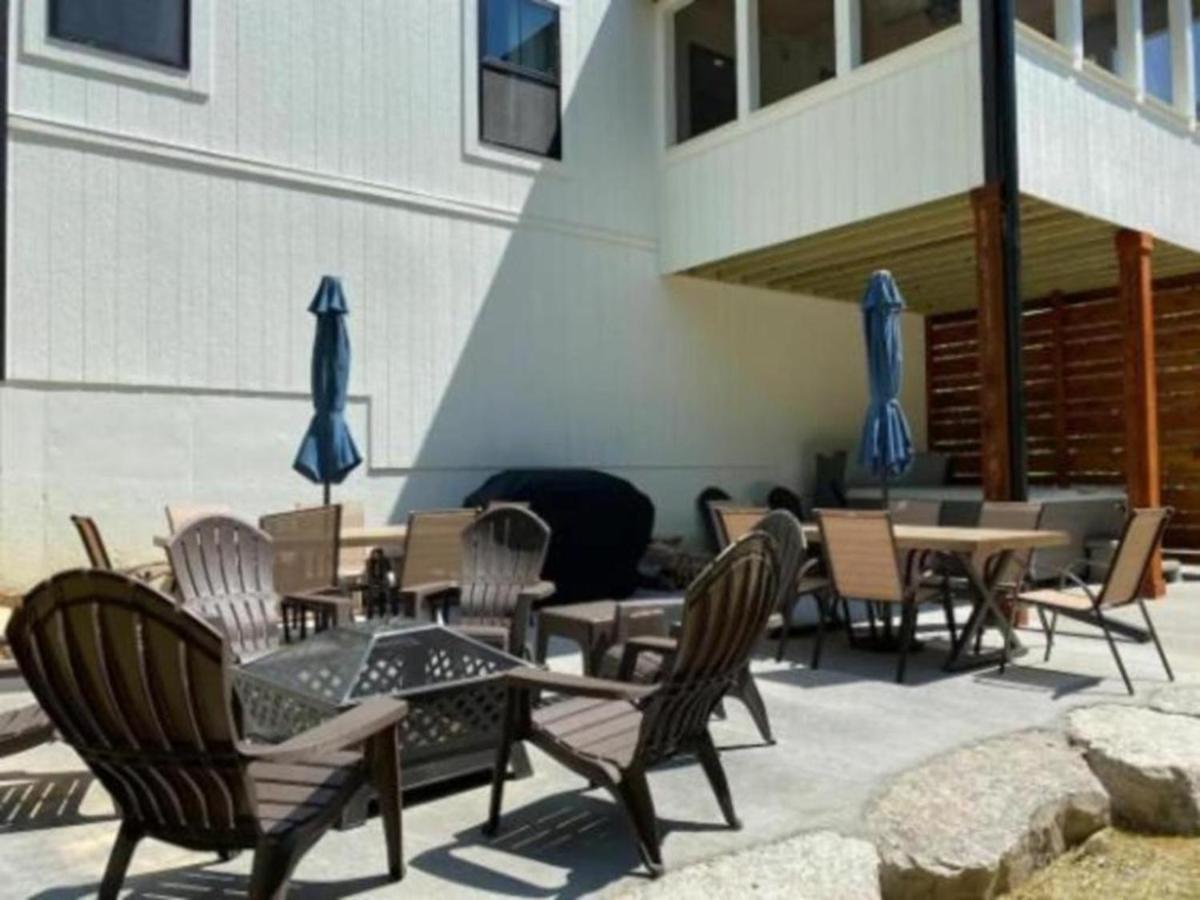 Premier Retreat With Hot Tub, Theater & Pool Table Βίλα Hollister Εξωτερικό φωτογραφία